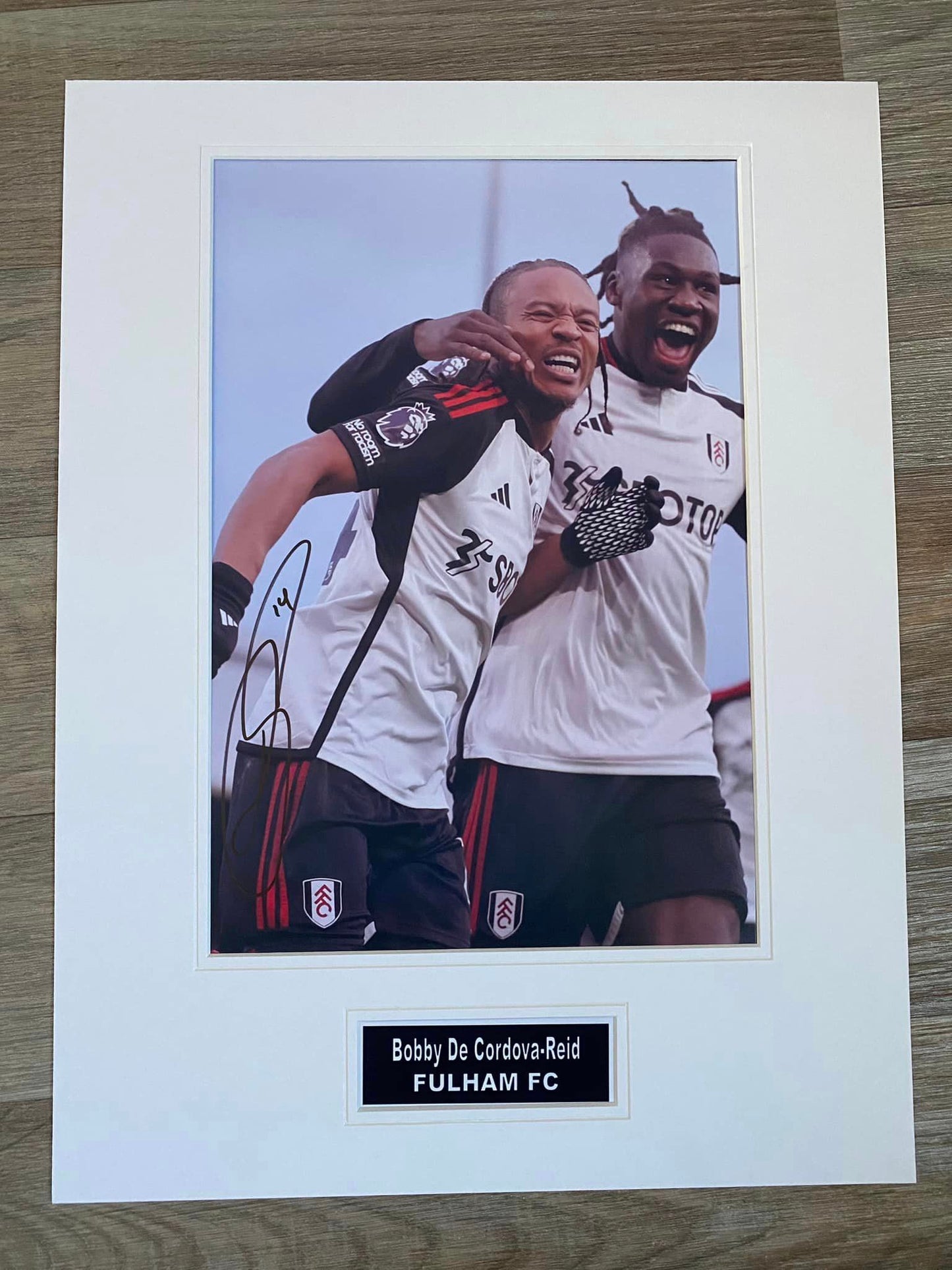 Bobby De Cordova-Reid - Fulham - 16x12in signed photo mount - FFC memorabilia, gift, display