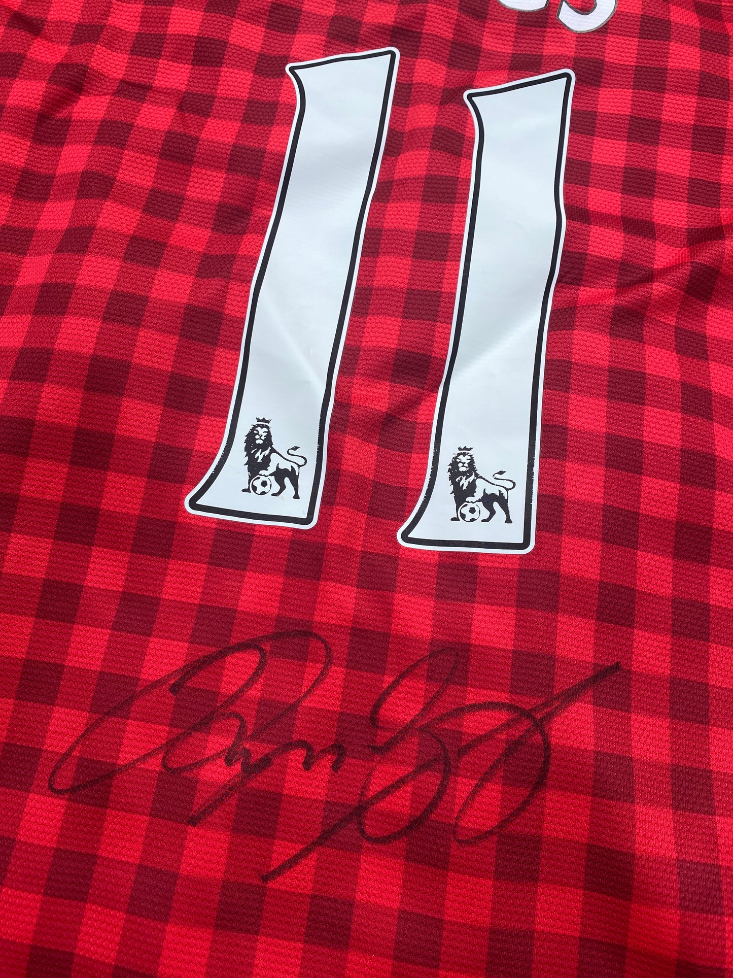 Ryan Giggs - Manchester United FC - hand signed shirt, MUFC memorabilia, gift