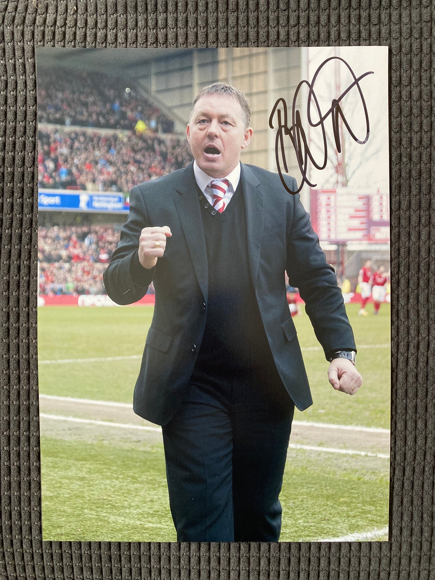 Billy Davies - A4 signed photo -Nottingham Forest memorabilia, gift, (UNFRAMED)