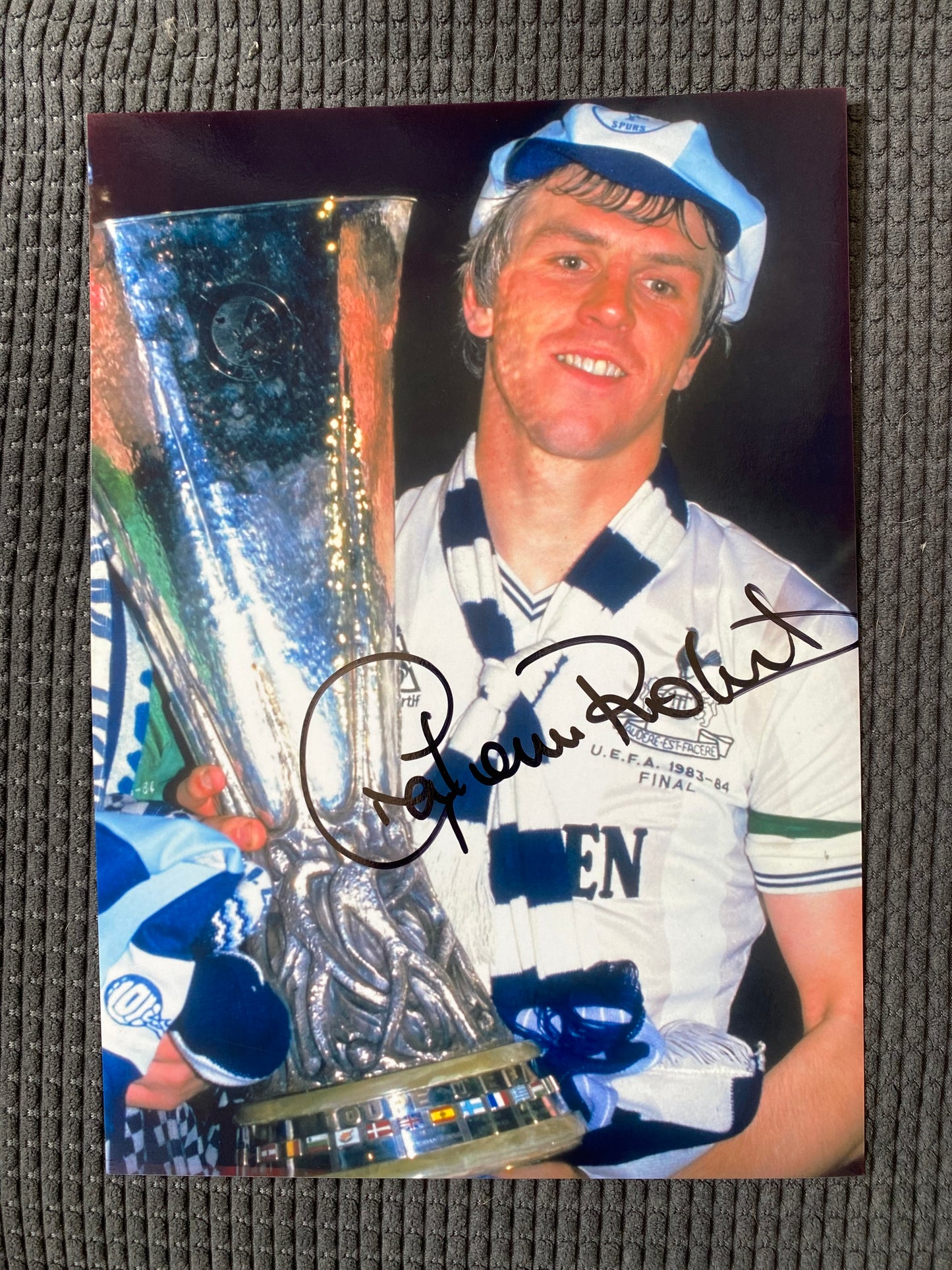 Graham Roberts - Tottenham Hotspur FC - signed photo - THFC memorabilia, gift, (UNFRAMED)