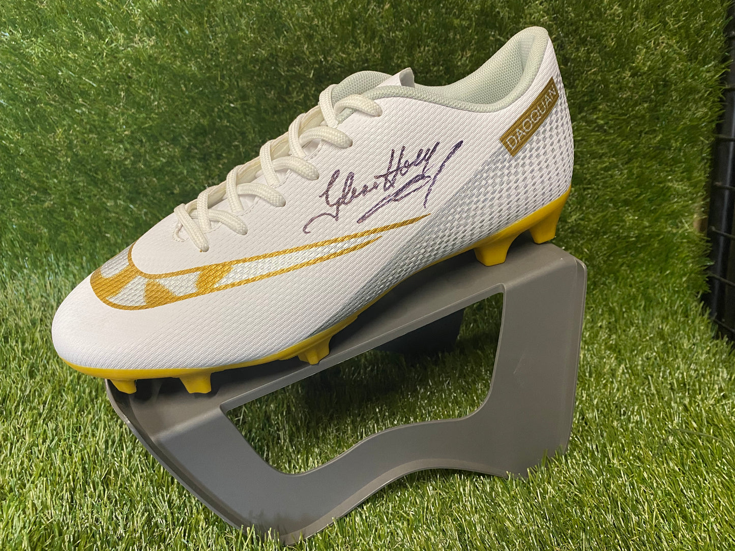 Glenn Hoddle - Tottenham Hotspur - hand signed football boot - memorabilia, gift, christmas gift, autograph