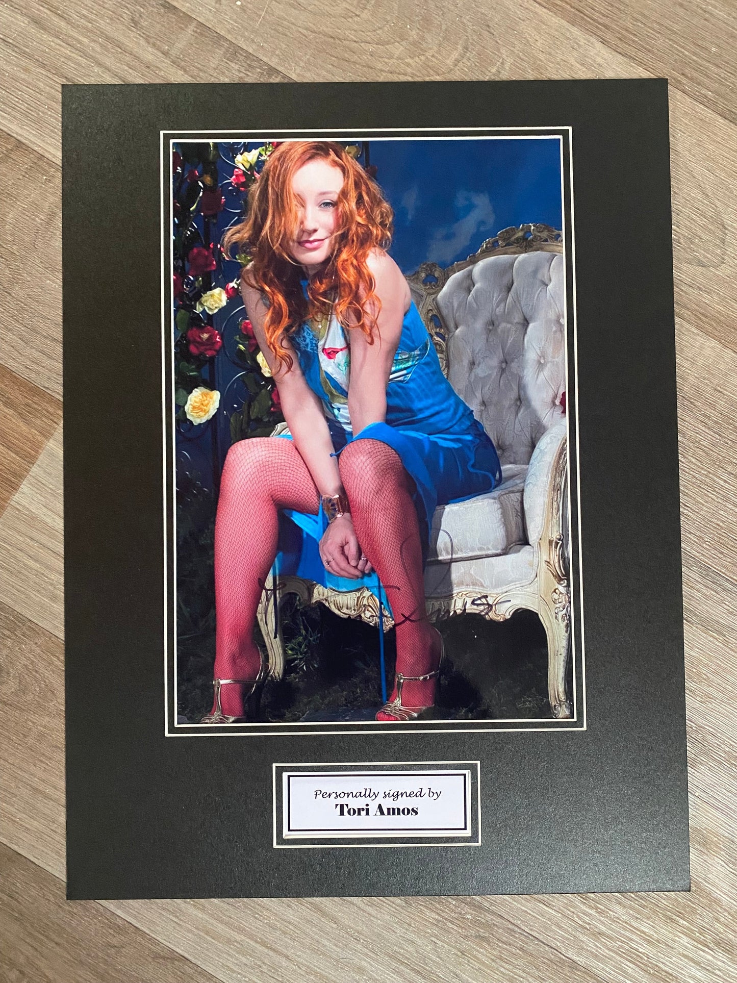 Tori Amos - 16x12in signed photo mount - music memorabilia, gift, display