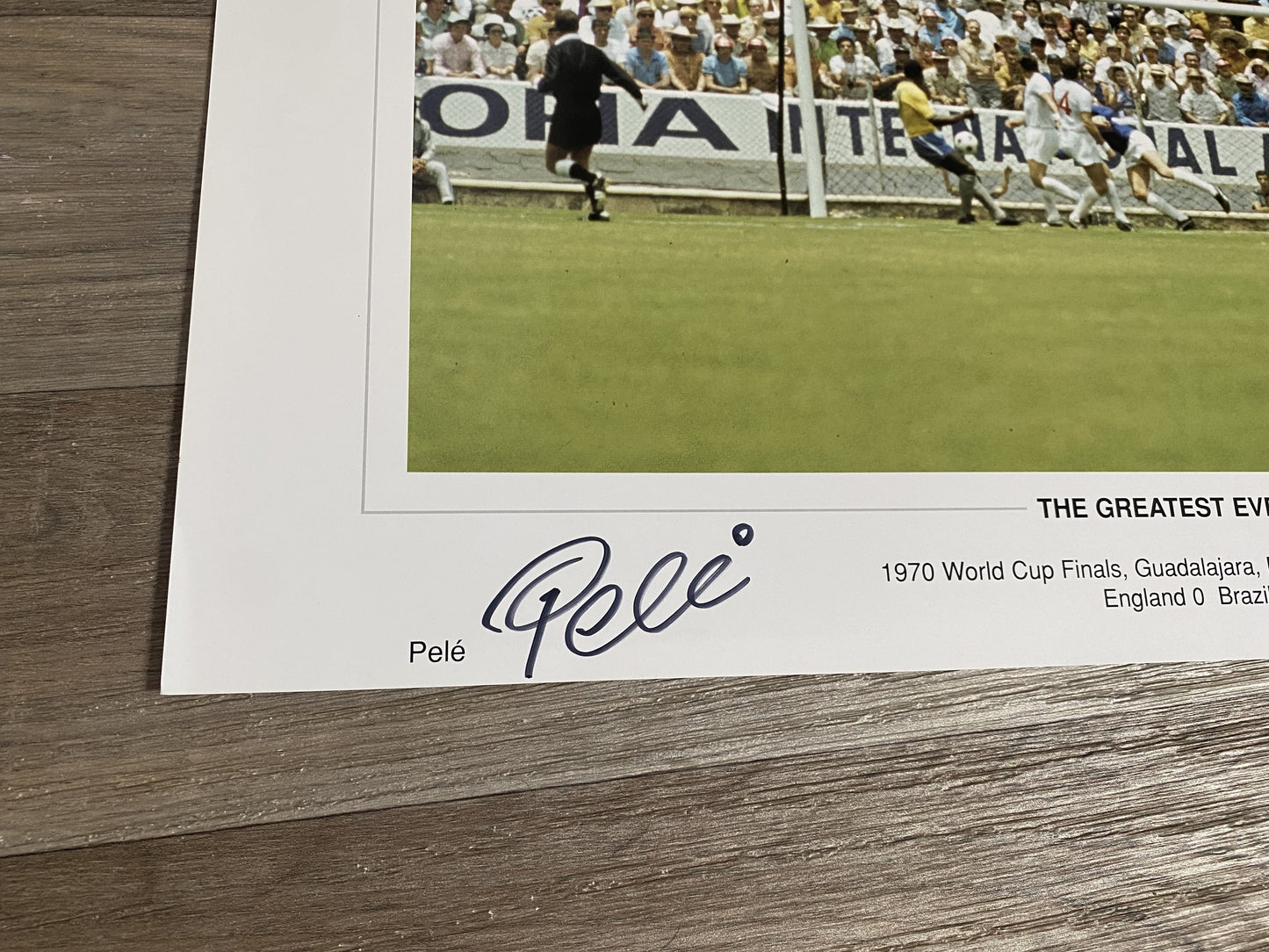 Pele & Gordan Banks Brazil 1970 world cup final "THE SAVE" - huge 50x35cm poster - PELE/BANKS memorabilia, gift, (UNFRAMED)