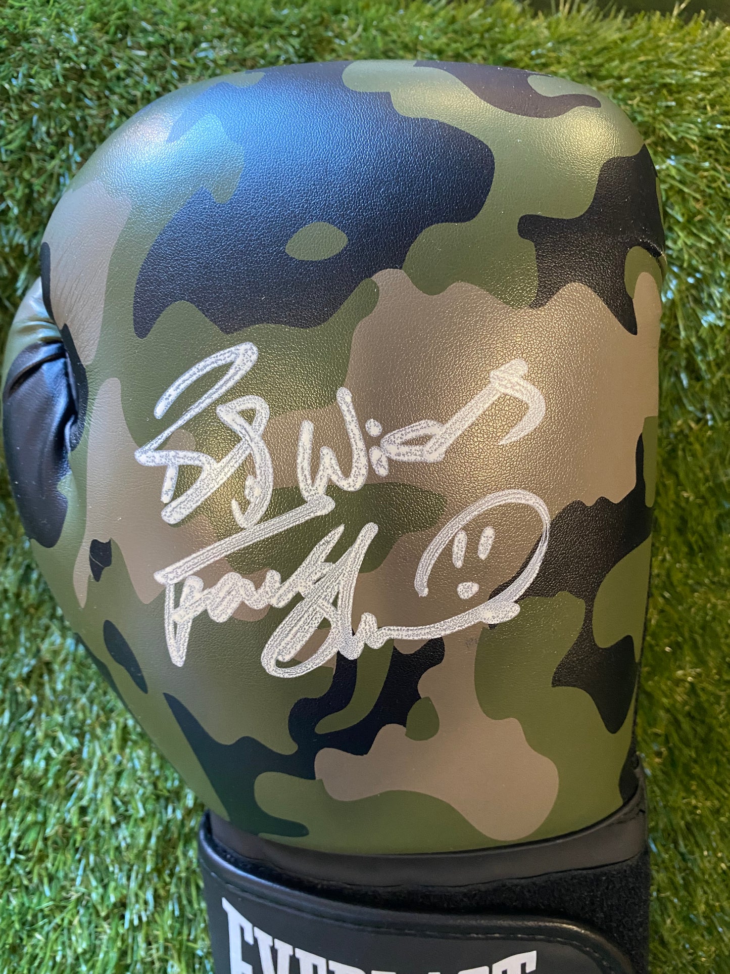 Frank Bruno - signed boxing glove - boxing memorabilia, autograph, gift