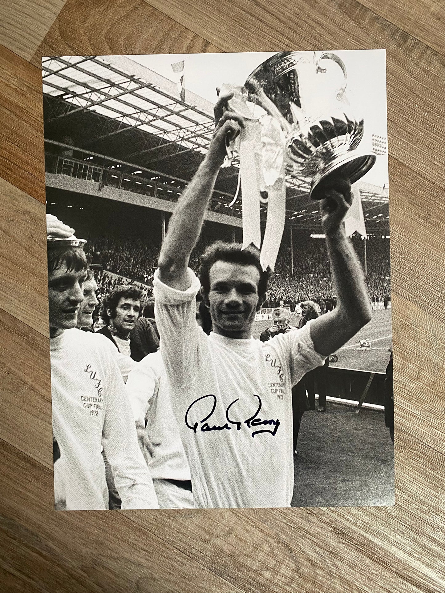 Paul Reaney - Leeds United - 16x12in signed photo - Leeds United memorabilia, gift, autograph