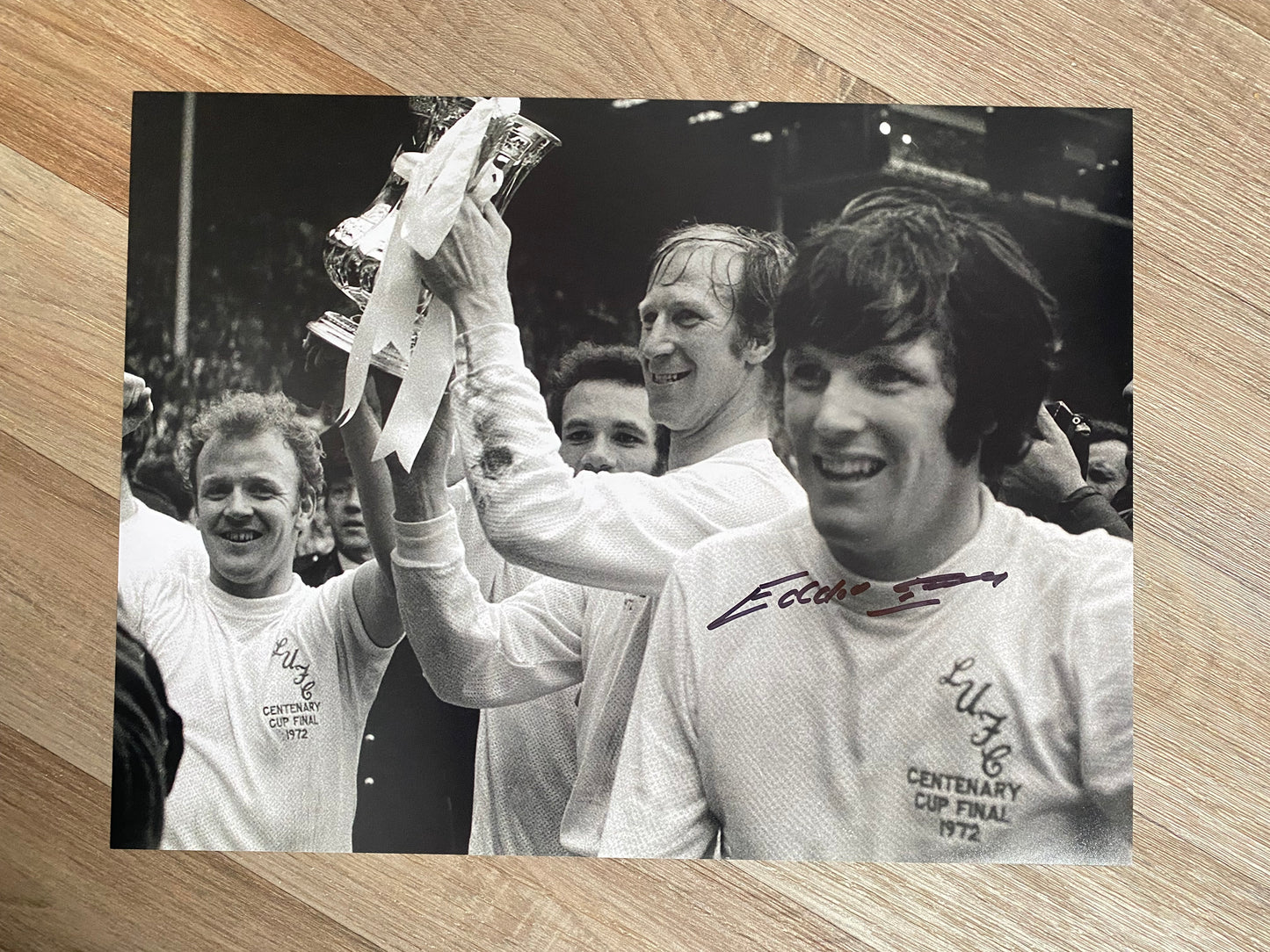 Eddie Gray - Leeds United - 16x12in signed photo - Leeds United memorabilia, gift, autograph