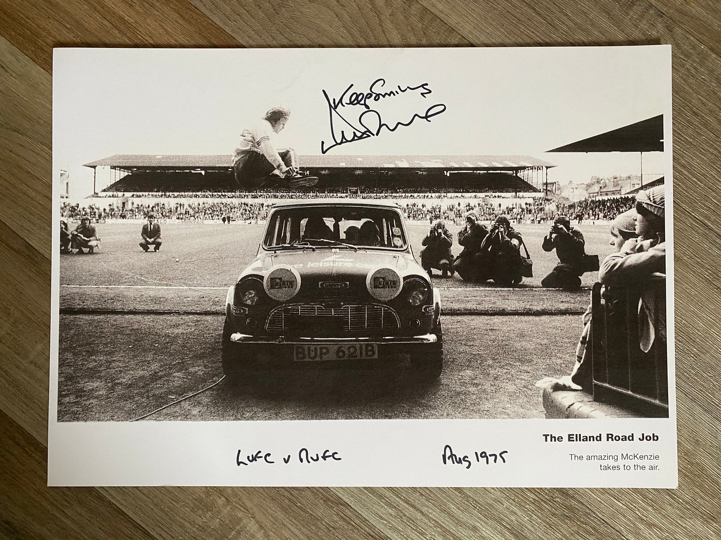 Duncan McKenzie - Leeds United - A3 signed photo - Leeds United memorabilia, gift, autograph