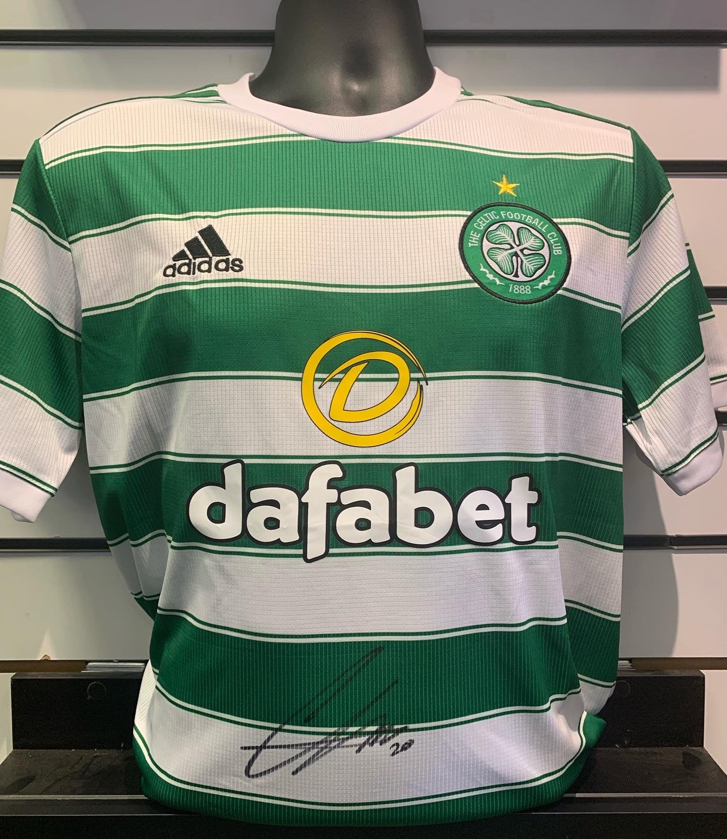 Cameron Carter-Vickers Celtic FC - hand-signed replica shirt - Celtic memorabilia, football shirt (UNFRAMED)