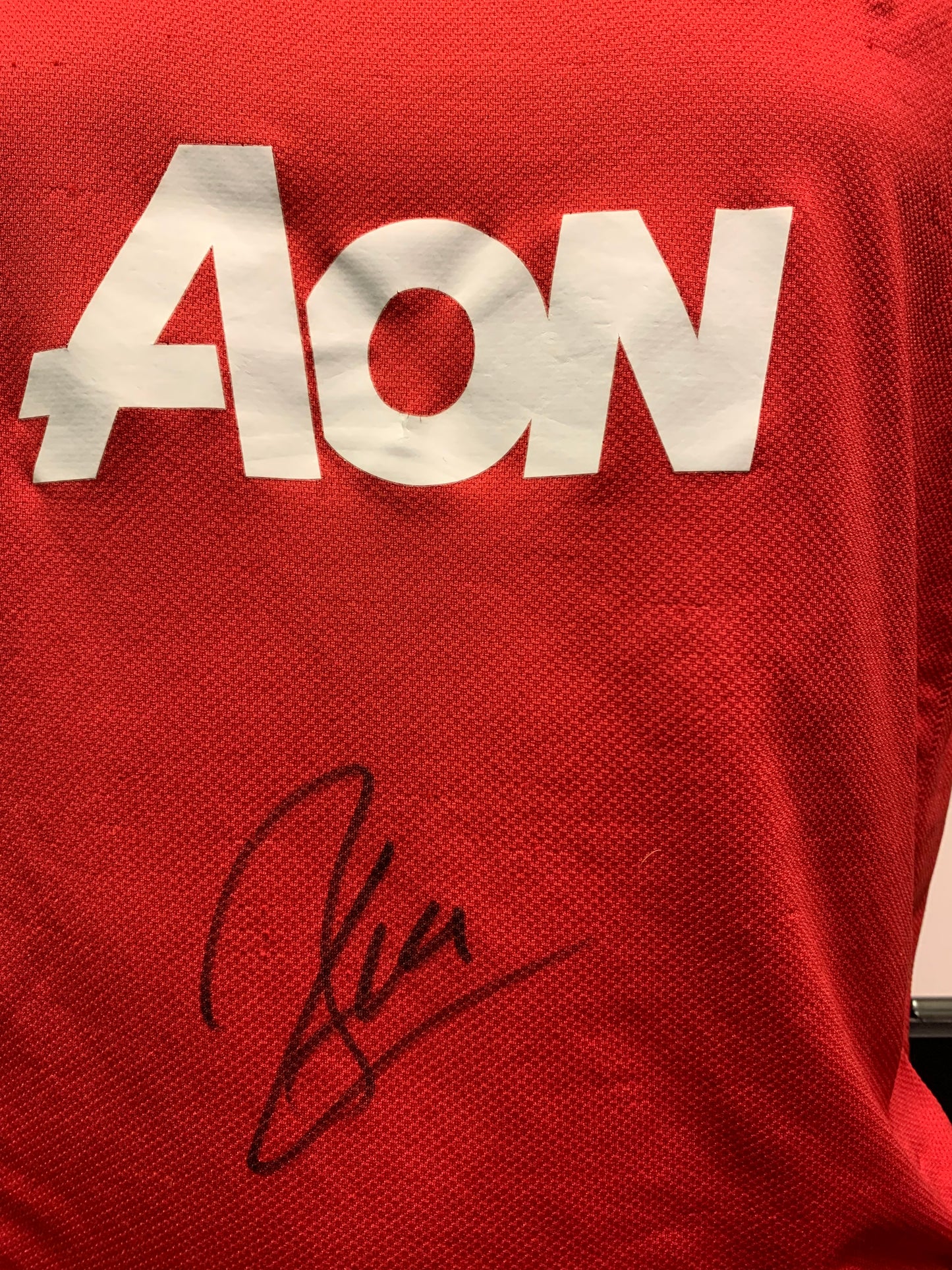 Dimitar Berbatov - Manchester United FC - hand-signed replica shirt - MUFC memorabilia, football shirt (UNFRAMED)