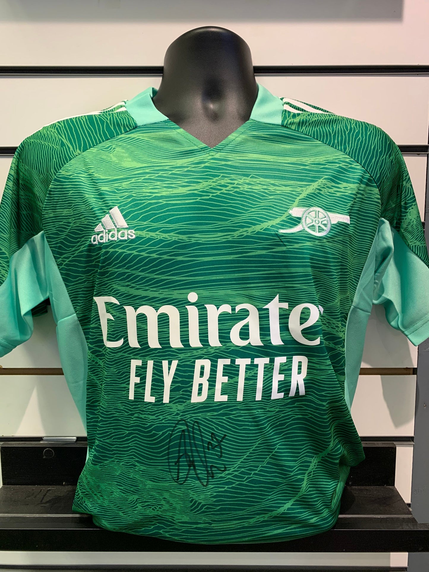 Aaron Ramsdale - Arsenal FC - hand-signed replica shirt - AFC memorabilia, football shirt (UNFRAMED)