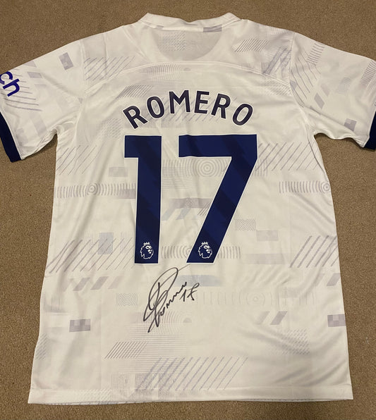 Cristian Romero - Tottenham Hotspur - hand-signed replica shirt - memorabilia, football shirt - LEGEND