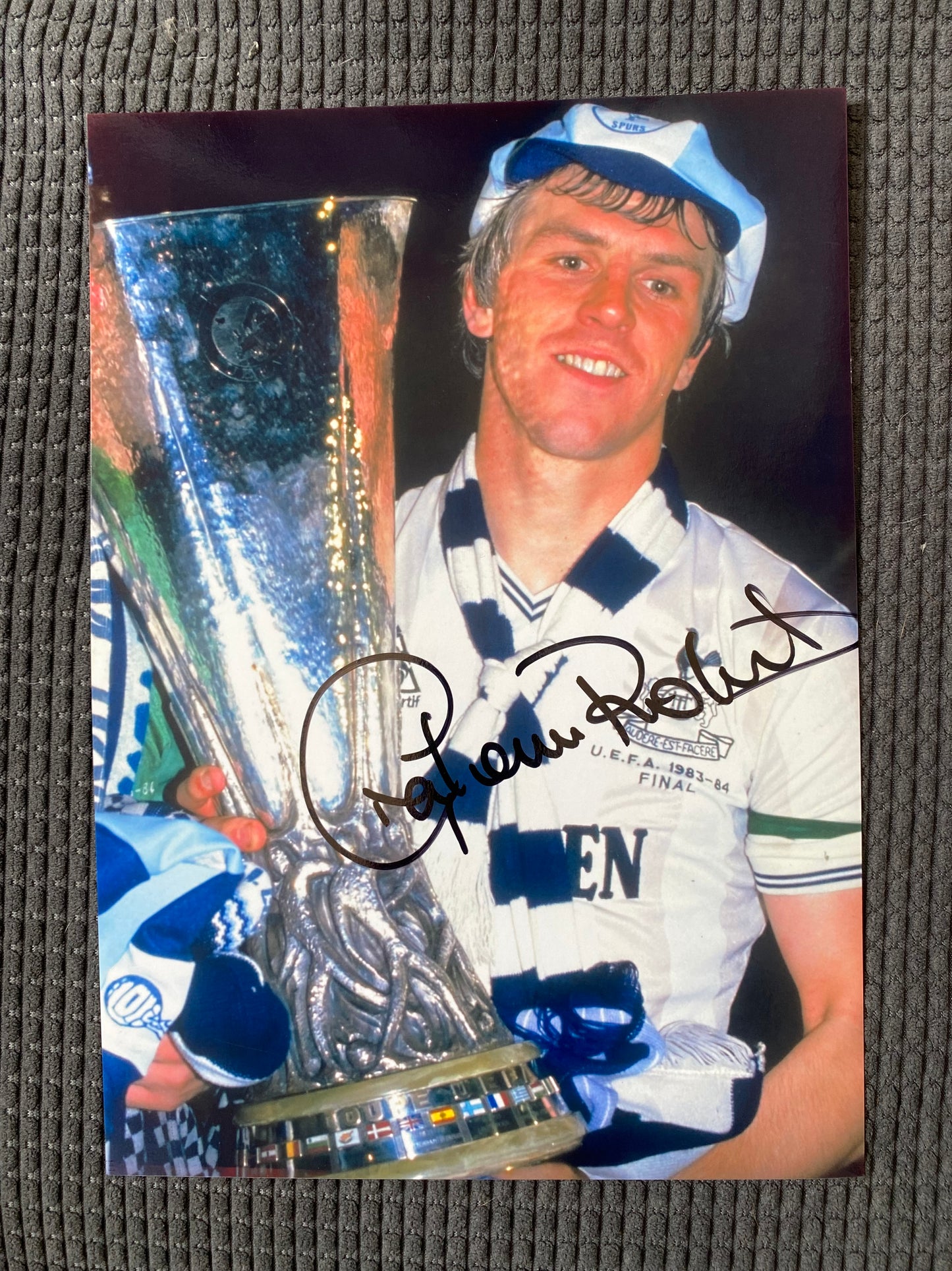 Graham Roberts - Tottenham Hotspur FC -  signed photo - THFC memorabilia, gift,  (UNFRAMED)