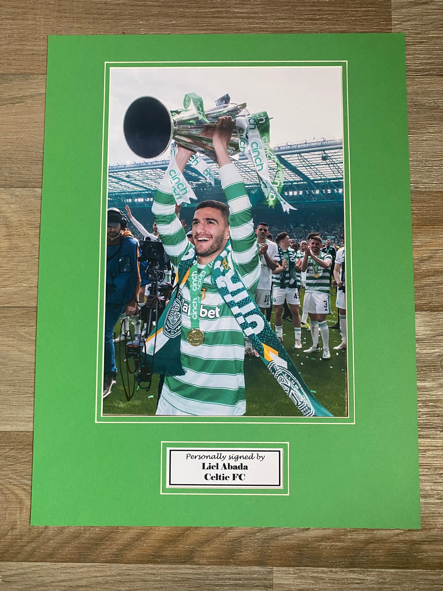 Liel Abada Celtic FC - signed photo mount - Celtic memorabilia, photo (UNFRAMED)
