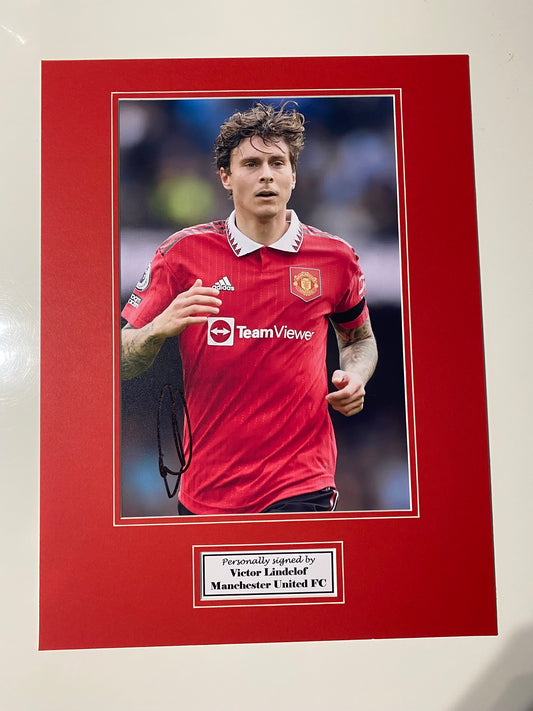 Victor Lindelof - Manchester United  - 16x12in signed photo mount -  memorabilia, gift, display