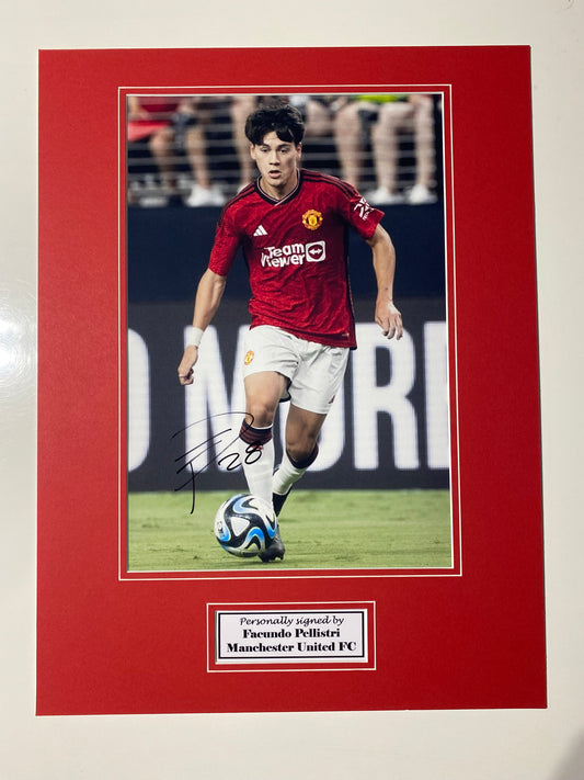 Facundo Pellistri - Manchester United  - 16x12in signed photo mount -  memorabilia, gift, display