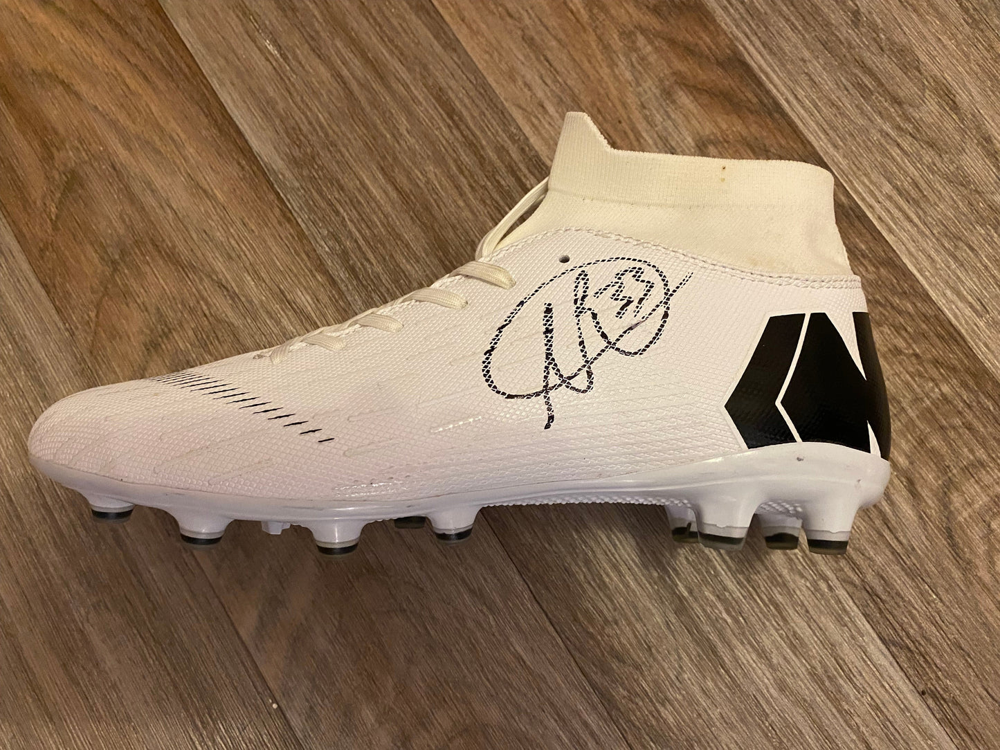 Antonee Robinson - Fulham - hand signed football boot - FFC memorabilia, gift, christmas gift, autograph