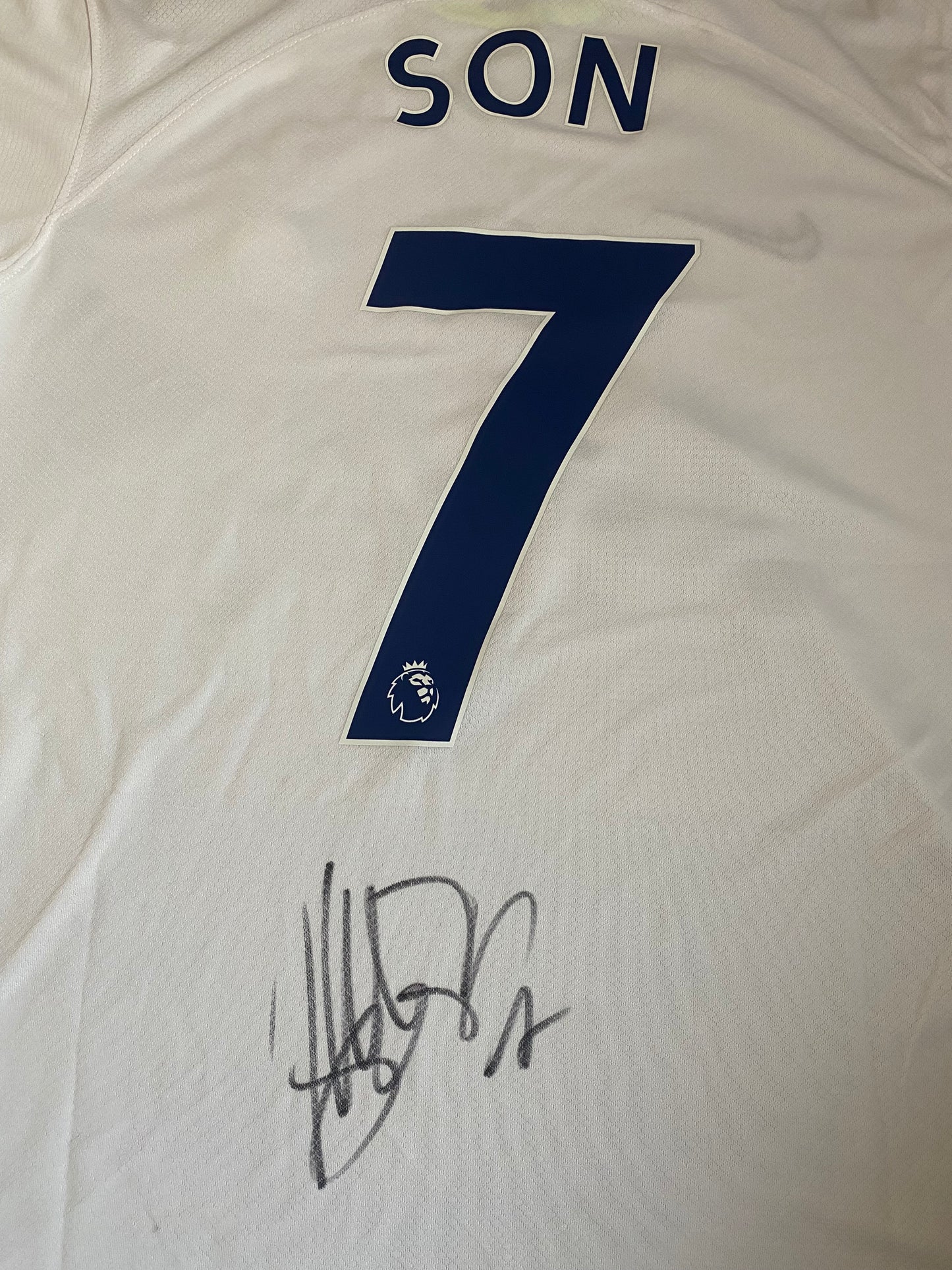 Hueng Min Son - Tottenham Hotspur - hand-signed replica shirt - memorabilia, football shirt