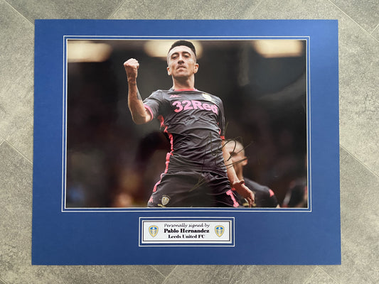 Pablo Hernandez - Leeds United AFC - 20x16in signed photo mount - Leeds United memorabilia, gift, display