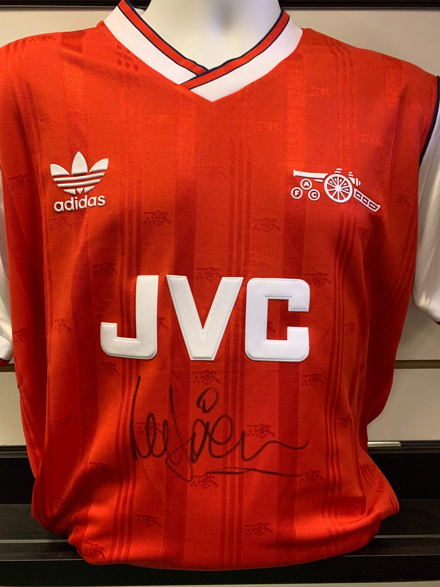 Lee Dixon - Arsenal FC - hand-signed replica shirt - AFC memorabilia, football shirt (UNFRAMED)