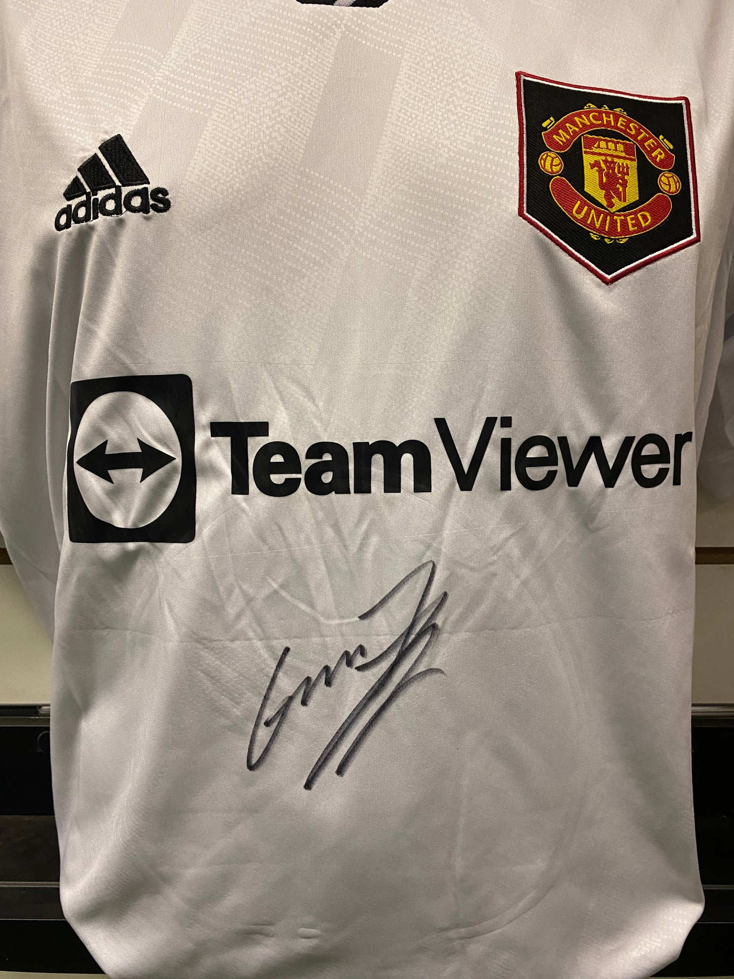 Alejandro Garnacho - Manchester United hand-signed replica shirt - MUFC memorabilia, football shirt (UNFRAMED)