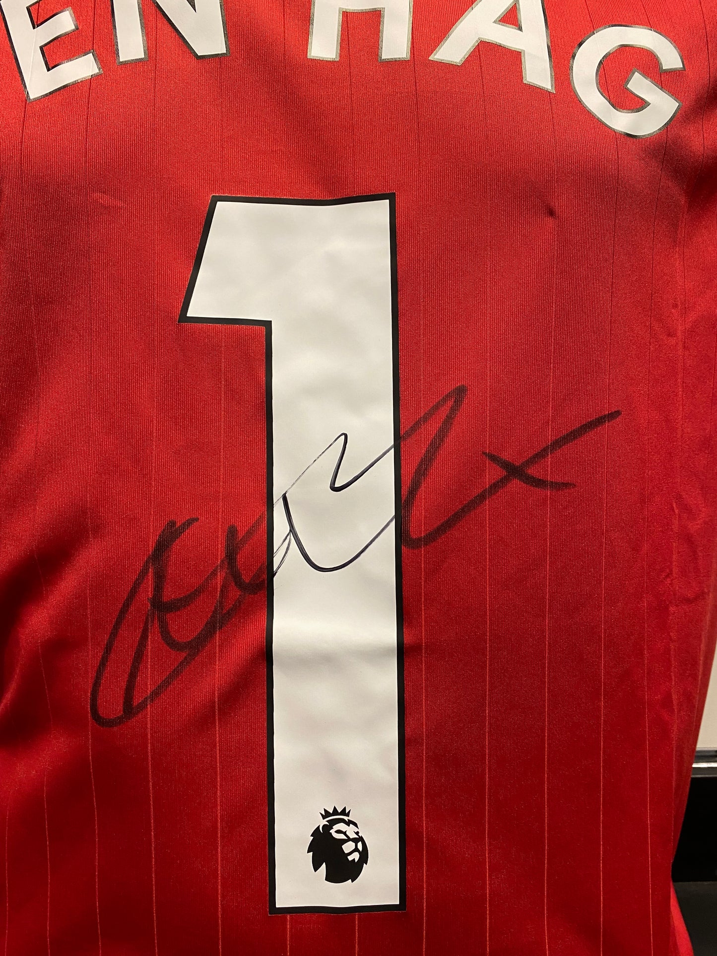 Erik Ten Hag - Manchester United hand-signed replica shirt - MUFC memorabilia, football shirt (UNFRAMED)