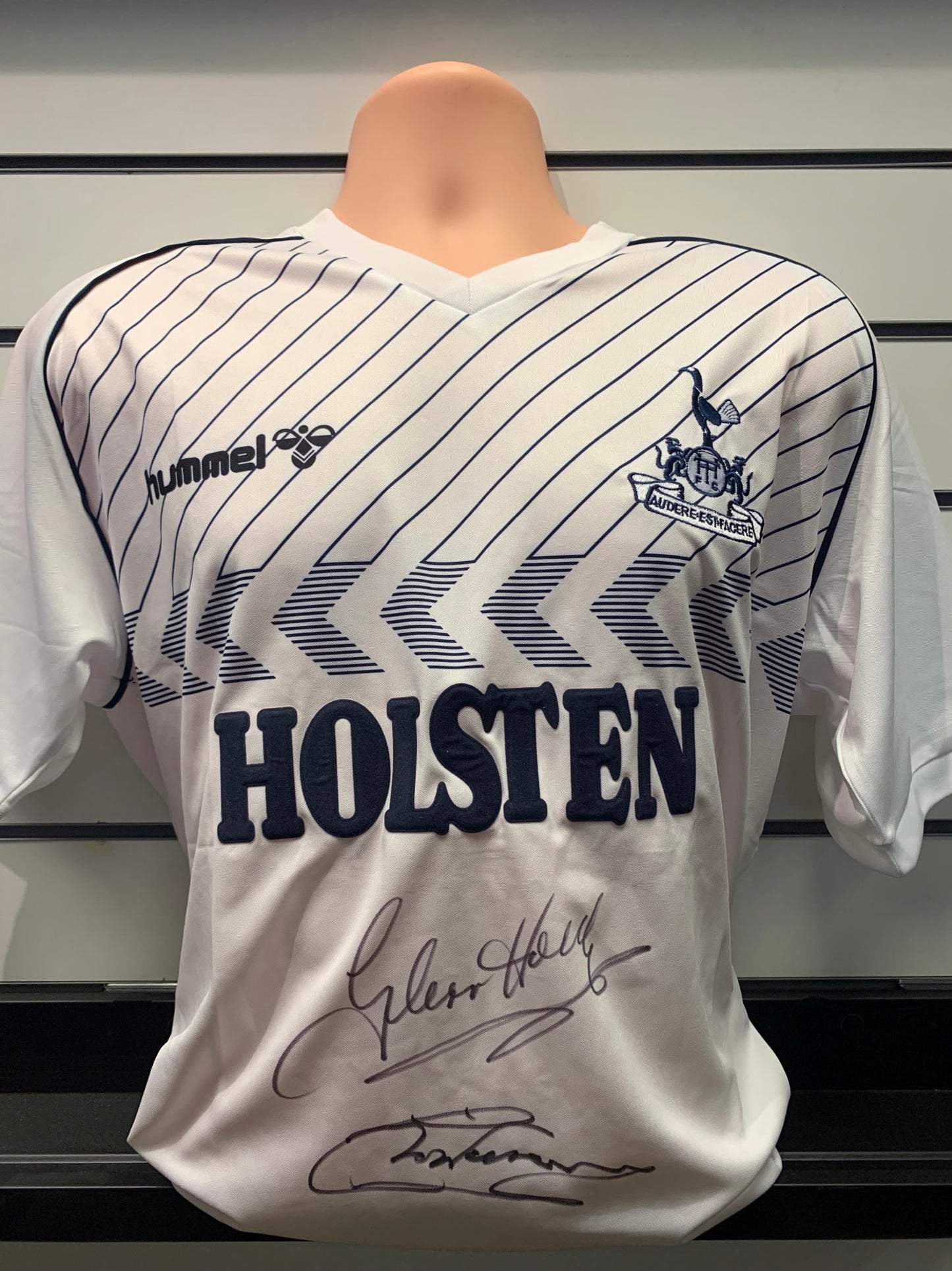 Tottenham Hotspur FC Signed Jerseys, Collectible Tottenham Jerseys