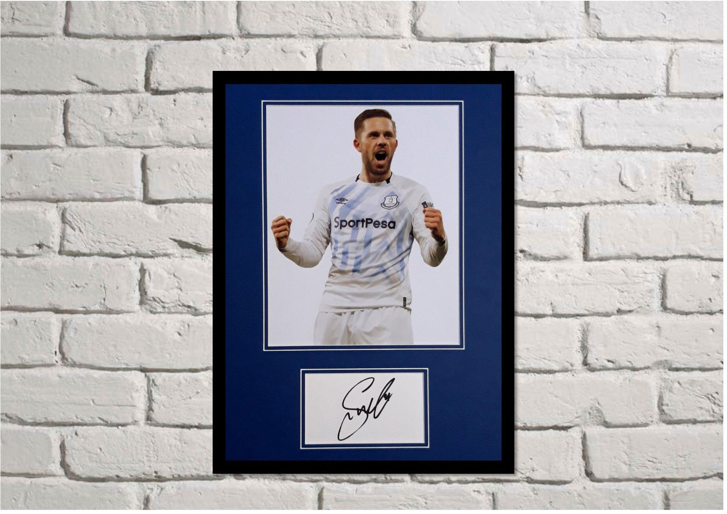 Gylfi Sigurdsson - Everton FC - 16x12in signed photo montage -Everton memorabilia, gift, display