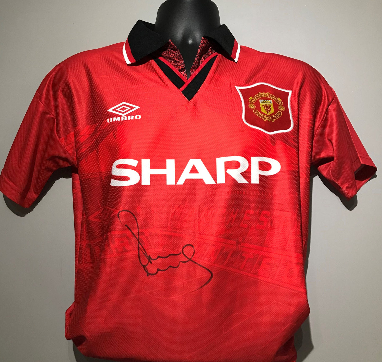 Paul Scholes - Manchester United FC - hand-signed replica shirt - MUFC memorabilia, football shirt (UNFRAMED)