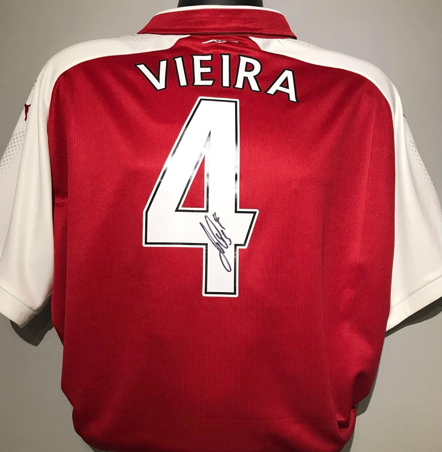 Patrick Vieira - Arsenal FC - hand-signed replica shirt - AFC memorabilia, football shirt (UNFRAMED)