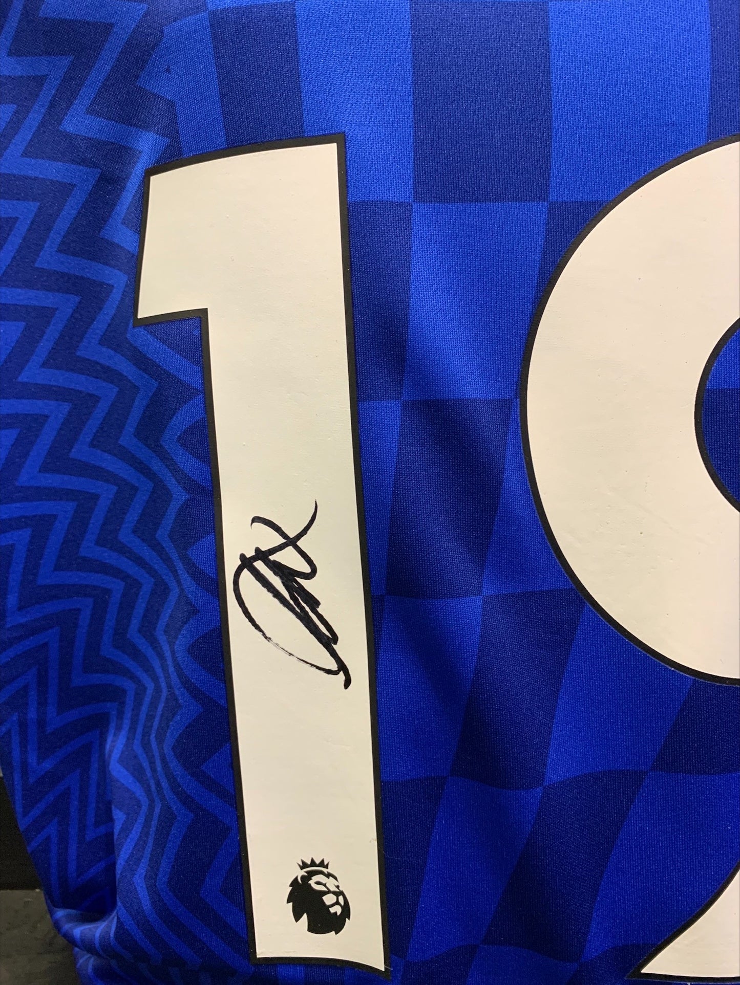 Mason Mount - Chelsea signed replica shirt -Chelsea memorabilia, CFC gift, (UNFRAMED)